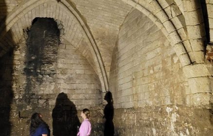 Visite Guidée : Des Caves Médiévales… au Caviste d’Aujourd’hui