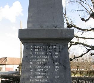 Monument Aux Morts